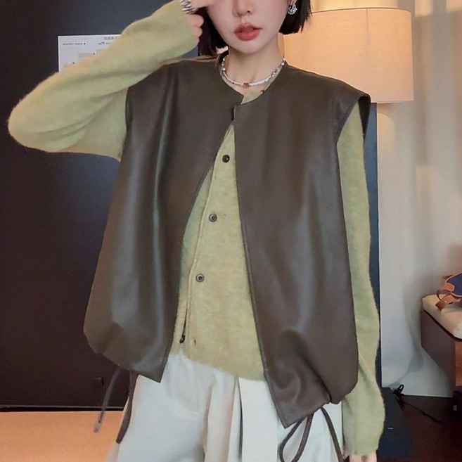 ROYALBELLE 여성 노카라 가죽 레이어드 루즈핏 스트링 디테일 베스트 B06020410