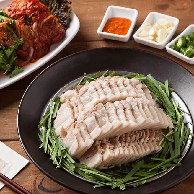 삼겹수육 통보쌈 촉촉 야들야들 쫄깃한 수비드 삼겹보쌈, 2개, 1kg