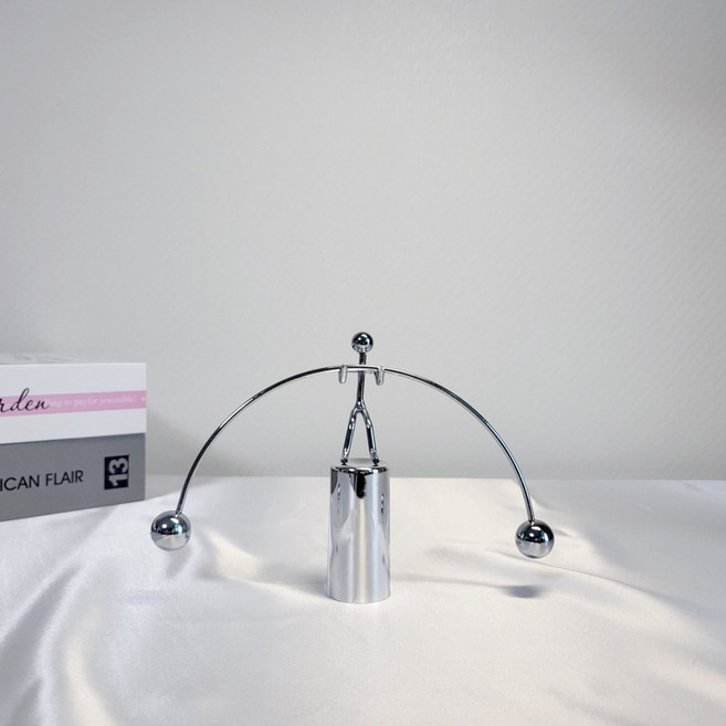 에레디홈 키네틱아트 진자운동 스탠딩 모빌 데스크 곡예사 텐세그리티, 실버