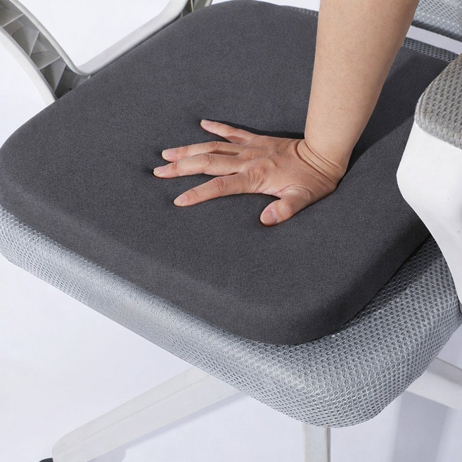 위킨드 일상용 방석 쿠션 도톰한 쿠션감 다용도 의자 사무실 가정용