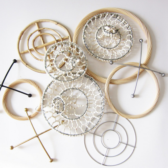 메탈 프레임 공예 링 마크라메 모빌틀 DIY 자개 모빌 만들기 썬캐쳐 DIY 드림캐쳐 라탄링 조화리스 북수스 북유럽 자개모빌틀 샹들리에 조명 팬던트 램프 식탁등 거실등 인테리어, 6.스파이더 실버 M 22X32