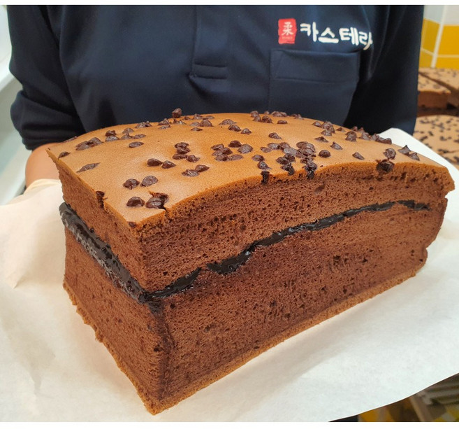 [유카스테라]대왕카스테라 대만 오리지널 치즈 초코 생크림 뽀또황치즈 고단백 영양빵 간식, 660g, 1개, 초코 카스테라