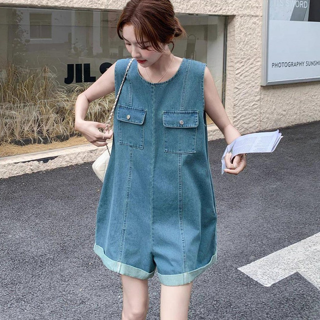 로르카 여성 루즈핏 라운드넥 데님 민소매 포켓 와이드핏 반바지 점프수트 E01031930