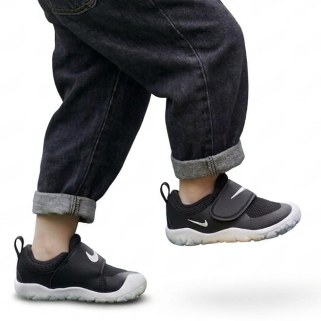 국내매장판 나이키 키즈 시원한 경량 찍찍이 신발 아쿠아 슈즈 KMIQ 신고 벗기 편한 아동 운동화