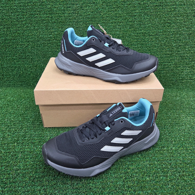 아디다스 여성용 등산화 트렉스 트레킹화 트레이스파인더