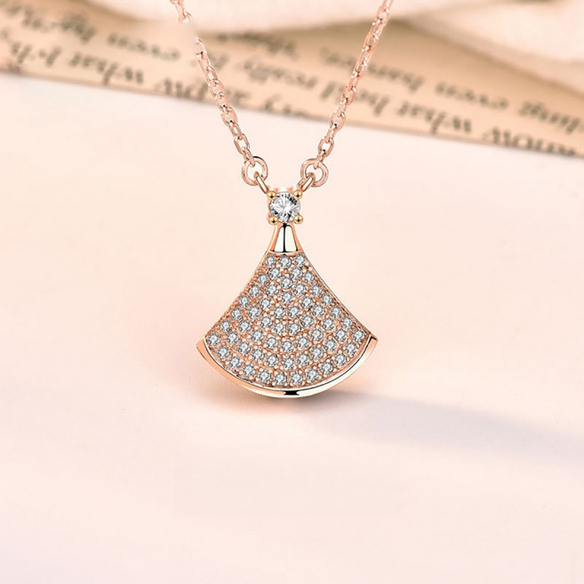 Seolvia 14K 골드 레이어 여성 목걸이 다이아몬드 펜던트 데일리 스타일 ZA-SA01