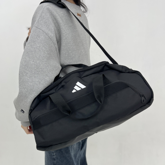 아디다스 TLDB 티로 M 공용 더플백 숄더백 크로스백 가방 축구 헬스 테니스 운동 스포츠 데일리 블랙, 1개