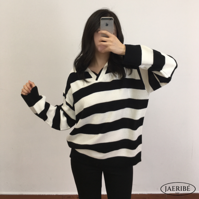 쩨리베 배색 단가라 카라 니트 루즈핏 국내제작