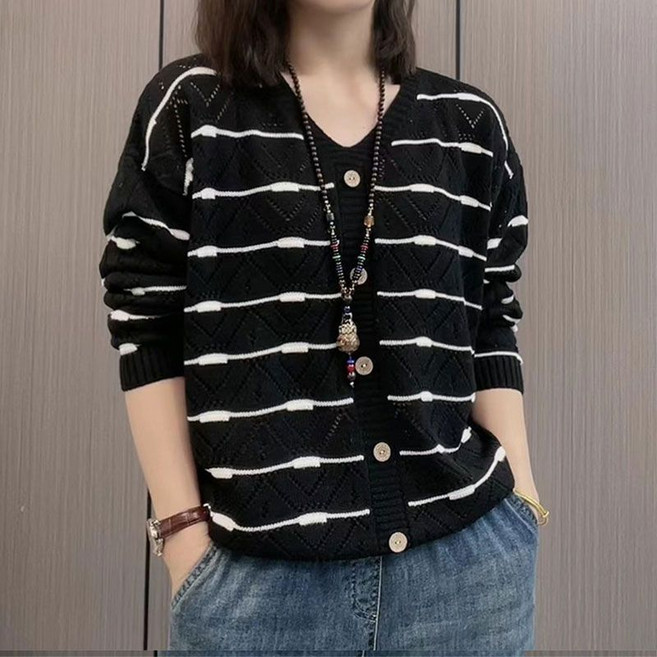 Neirny 중년여성 빅사이즈 라운드 니트 긴팔 티셔츠 봄가을 간절기 스판 엄마룩 심플 기질 데일리 슬림핏 펀칭 얇은 니트