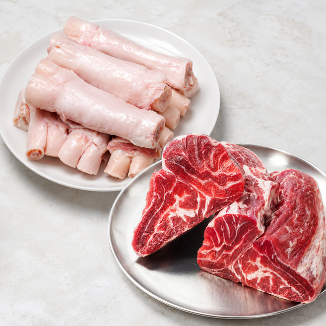 아롱사태 스지 수육전골 밀키트 6인분 캠핑음식 보양식, 1.7kg, 5세트