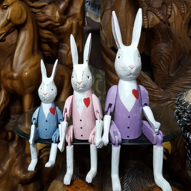 [소품팩토리]윤식당 빈티지 목각토끼 인형 가족(3컬러 혼합)(앉은키 20.25.30cm)