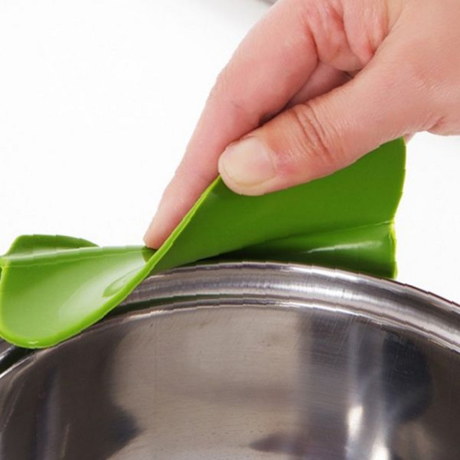 냄비용 실리콘 국물붓기 보조도구 흘림차단 주방용품 조리기구 액체따르기 주둥이형, 1개, 상세페이지 참조