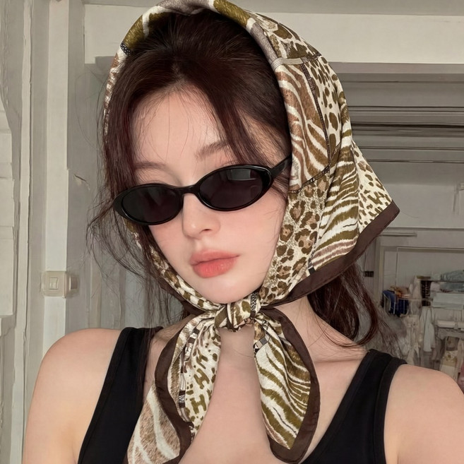 디망 호피 레오파드 실크느낌 정사각 스카프