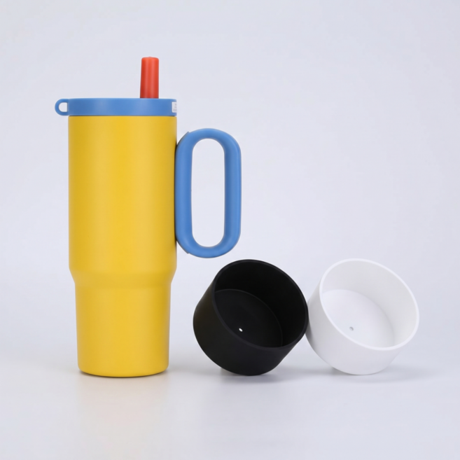 LFORE 대용량 스텐 텀블러 실리콘 부츠+키링 이중진공 텀블러, 1개, 650ml, 옐로우