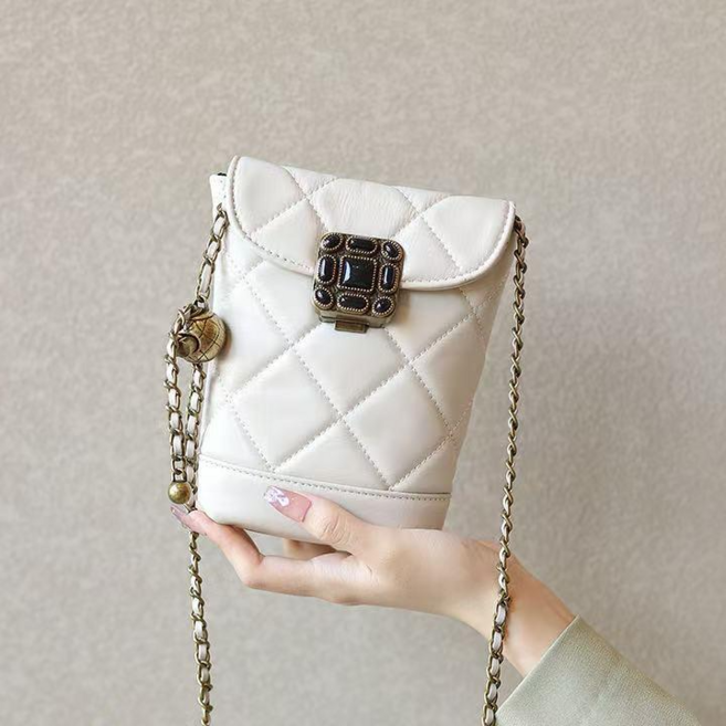 윤휘 여성 소가죽가방 체인 퀄팅 미니 크로스백 1966