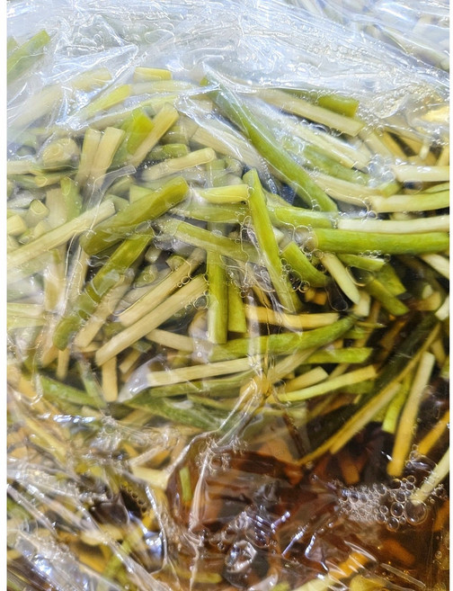 참맛종합식품 매실마늘쫑채장아찌10kg(햇쫑), 1개, 10kg