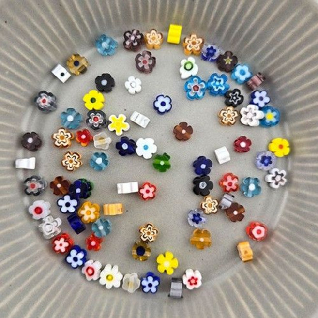 비즈톡 [J6-102-10]베네치아꽃 5.5mm(5~6mm) 멀티 반줄(18cm)