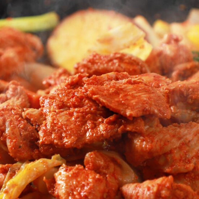 [봄내푸드]국내산 닭으로 만든 순살 춘천닭갈비 500 x 4팩 (총2kg), 500g, 4세트