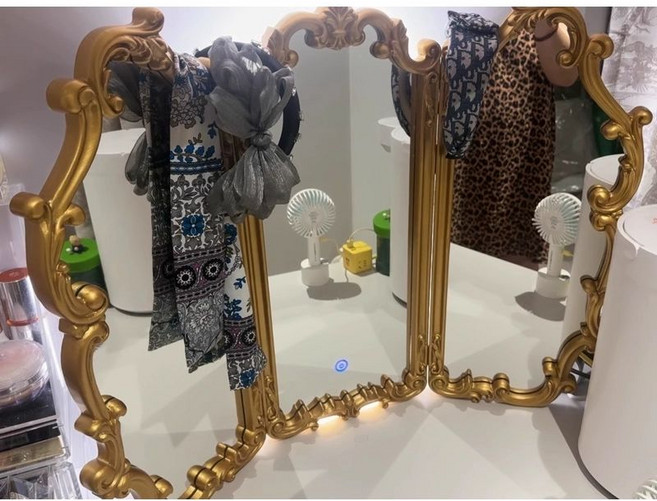 유럽풍 삼면경 접이식 3면 거울 인테리어 공주 드레스 화장대, 3단 조명 거울 앤틱골드 90x70CM