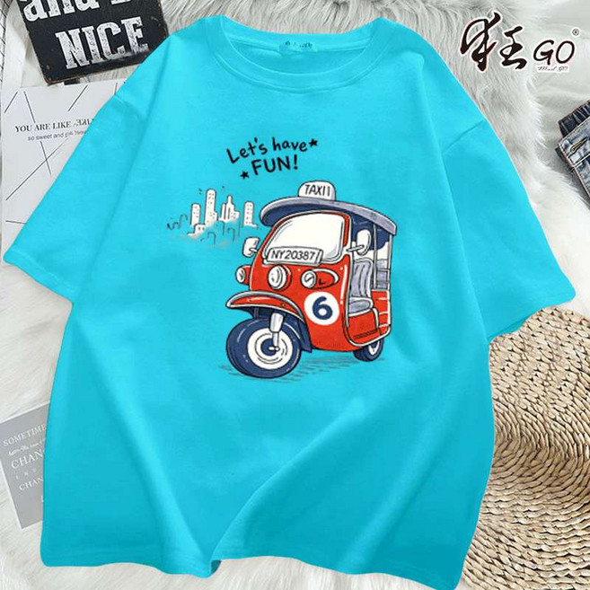 狂GO 嘟嘟車印花短袖T恤 寬鬆透氣上衣, 湖藍色