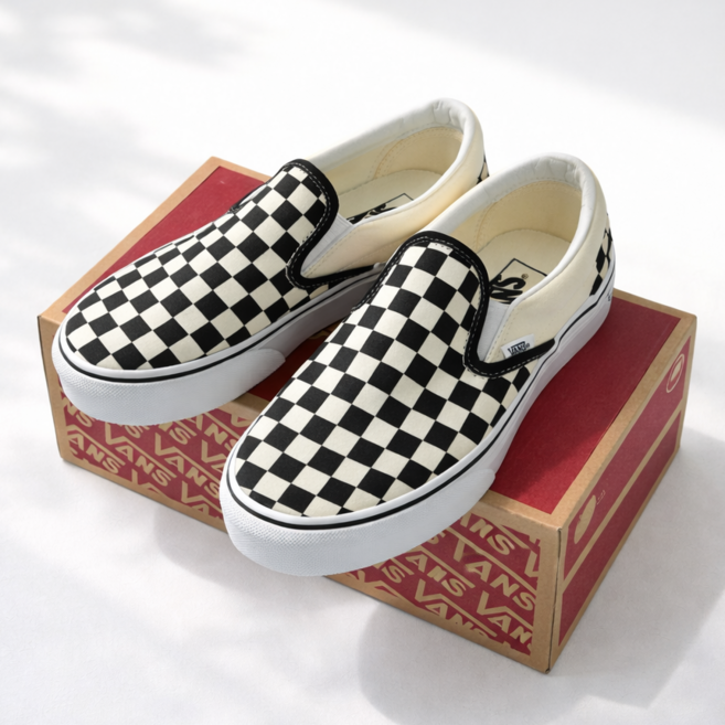 국내 정품 반스 체커보드 슬립온 플랫폼 발편한 오리지널 스니커즈 데일리 단화 커플 남녀공용 이브노르 신발주머니 증정 VASO