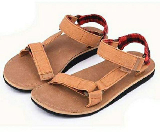 Teva 男士經典時尚涼鞋 快乾透氣 舒適耐磨 夏日戶外休閒首選