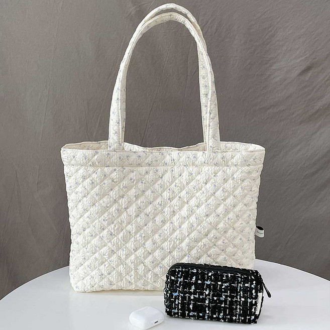 다람앤토리 대용량 가벼운 퀼팅 누빔 기저귀 가방 꽃무늬 데일리백, 아리보리