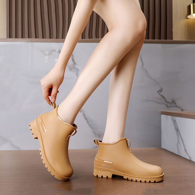 ROYALBELLE 여성 방수 미끄럼방지 따뜻한 안감털 내마모성 두꺼운 밑창 편안한 착용감 주방 작업용 레인 부츠 W0080203