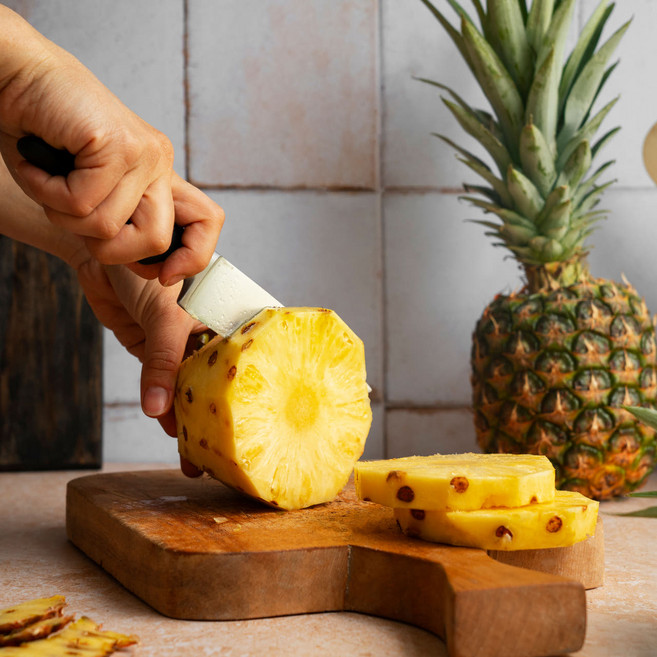 파인애플 고당도 황금 골드 파인애플 6-7수 (개당1.7kg-2kg내외), 1개