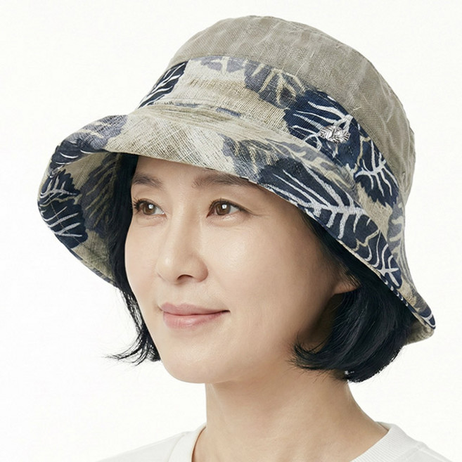 베이직엠 중년 여성 여름모자 벙거지 챙 나뭇잎 패턴