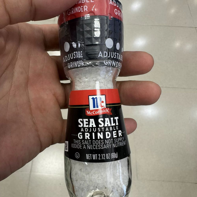 맥코믹 퓨어 그라운드 후추가루 85g, H. 갓 갈은 바다 소금 60g, 1개