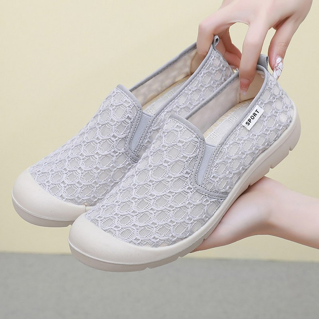 BLTER 여성 여름 니트 스판 망사 샌들 메쉬 슬립온 발편한 미끄럼방지 엄마 신발 컴포트 푹신푹신 가볍고 편한 신발 여성 스니커즈 여성 단화 워킹화DZH1213