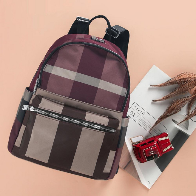 우아한 중년여성 여행갈때 굵은체크 경량백팩 가벼운백팩 데일리백 만능아이템 설선물