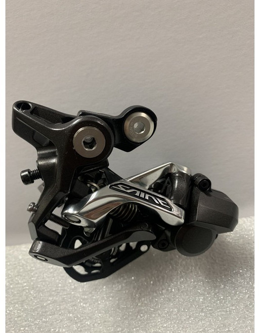 『時尚單車』shimano SAINT RD-M820 10速 後變速器, 1個