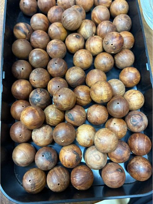 印度老山檀香 根瘤料 釘瘤瘤花 20mm 手珠 濃厚奶香味 百年老料