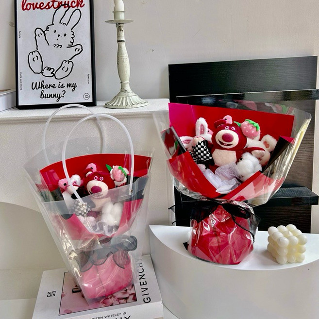 熊抱哥花束 波波球花束 網紅花束 送女友生日禮品 交換禮物 女生禮物, 1個, 草莓熊花束（送禮物袋）