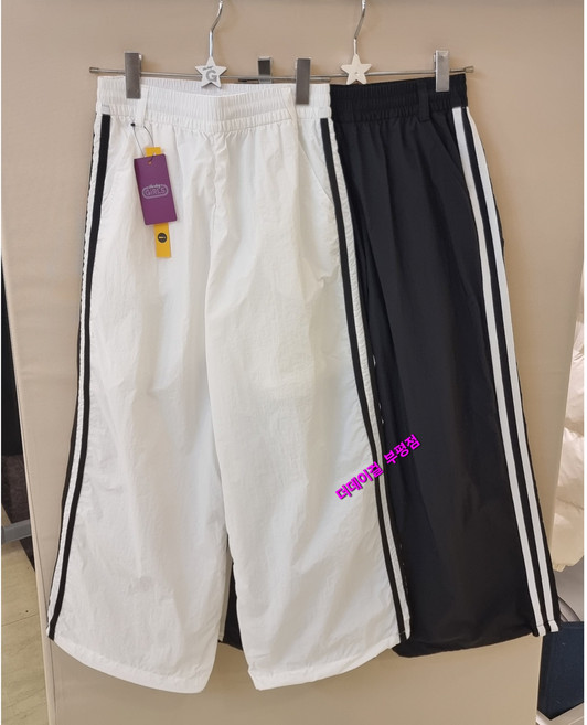 더데이걸 부평점 '26NEW 얇고 가벼워 간절기부터 여름까지 쭈~욱 입을수 있고 스타일 살려주는 힙한 무드의 두줄 라인 포인트 여아 팬츠