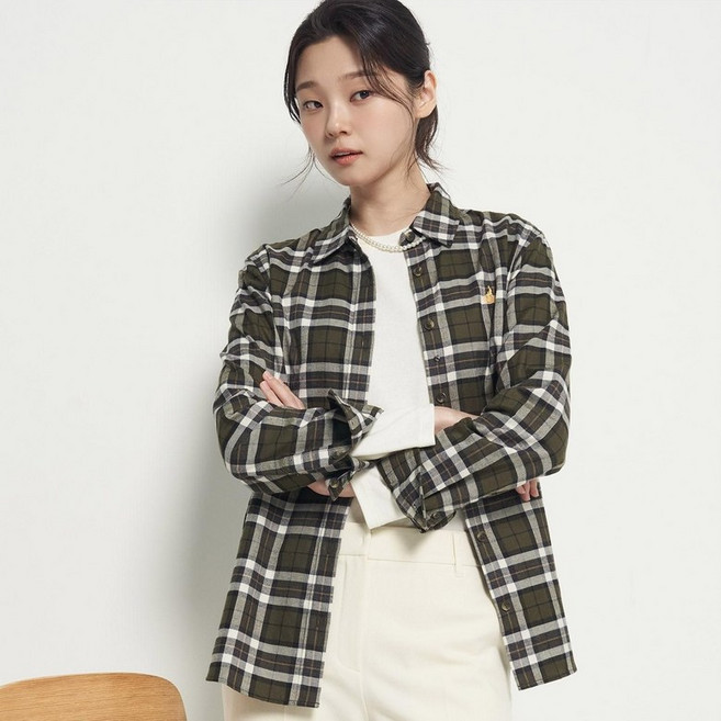 [백화점 정품] 26년SALE 빈폴레이디스 빈폴 BEANPOLE 기모 체크 레귤러핏 셔츠 - 카키 BF5964C01H