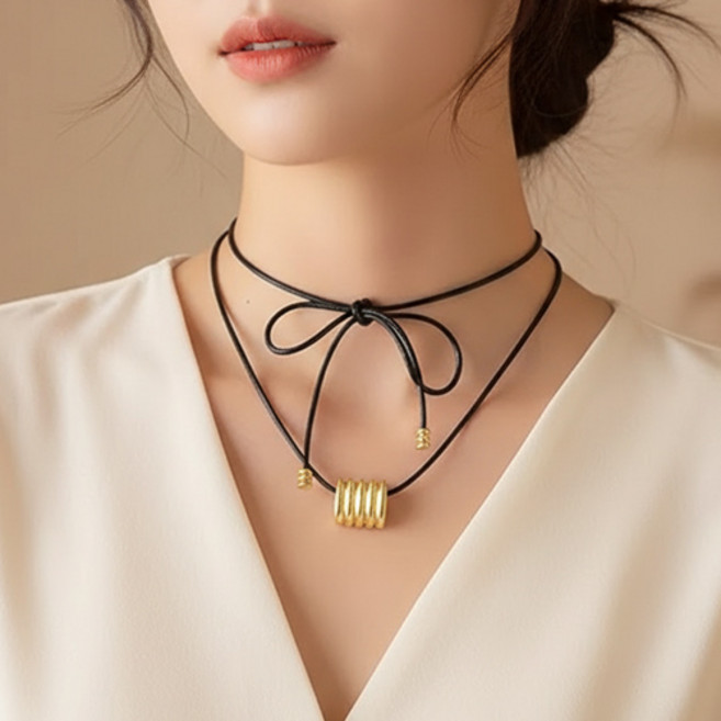 여성 심플 유니크 펜던트 레더 가죽 롱 매듭 목걸이 A2373