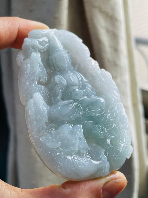 冰種觀音龍鳳翡翠玉墜 雙面精工雕刻 晶透淡藍青底色 附鑑定證書, 天然A貨玉 冰種藍綠雙面精工九龍寶珠觀音翡翠佛牌 晶透起光淡藍青底色 法像精開磨砂 附台證, 1個