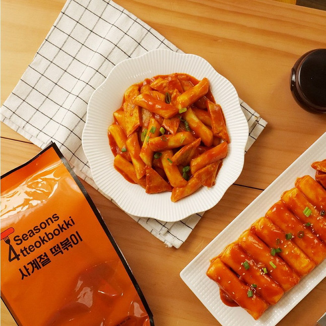 사계절 떡볶이 순한맛&카레맛&중간맛&매운맛&짜장맛 만능 소스 쌀떡 밀떡 어묵 밀키트, 순한맛-카레맛 (밀떡) 430g, 1개