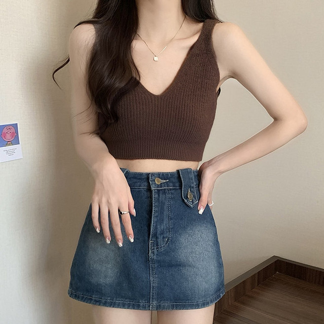 라뷰드 브이넥 골지 크롭 니트 뷔스티에 봄 가을 겨울 여성 레이어드 민소매 일자핏 나시 쫀쫀한 상의 뜨개 패턴 패션 의류