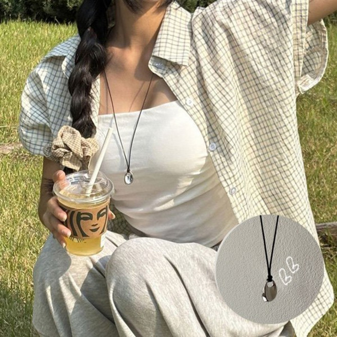 요즘무드 셔츠티셔츠코디조약돌빈티지매듭목걸이NE