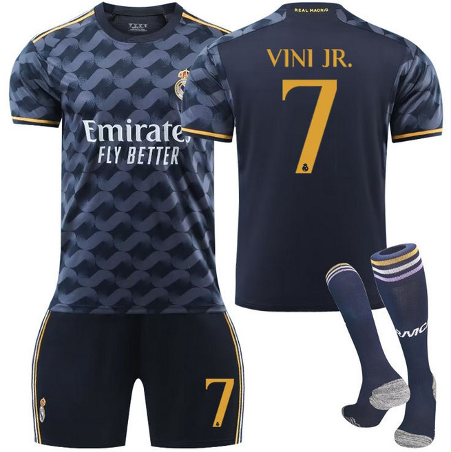 원정 유니폼 검정색