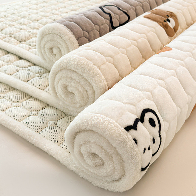 겨울 극세사 매트리스 패드 부드러운 싱글 침대용 따뜻한 커버 기숙사 학생용 겨울침구, 곰 머리 격자
