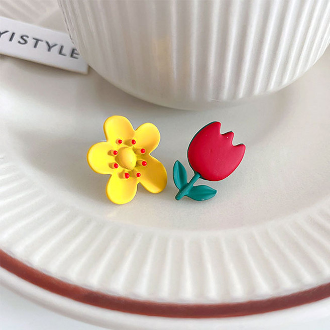 ZE300Jam 노랑 플라워 빨강 튤립 언발 귀걸이 은침 스터드 귀여운 패셔너블 이어링