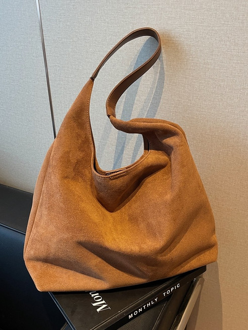 폭군의셰프 연지영 임윤아 가방 패션 숄더백 12회 크로스백 옷 의상 스웨이드