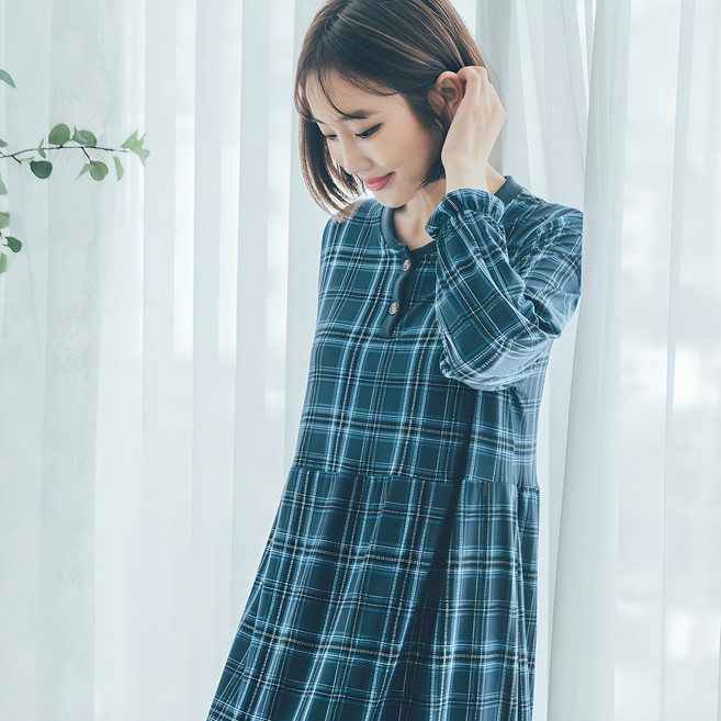 디에스도씨 여성용 피치 기모 긴팔 원피스 잠옷