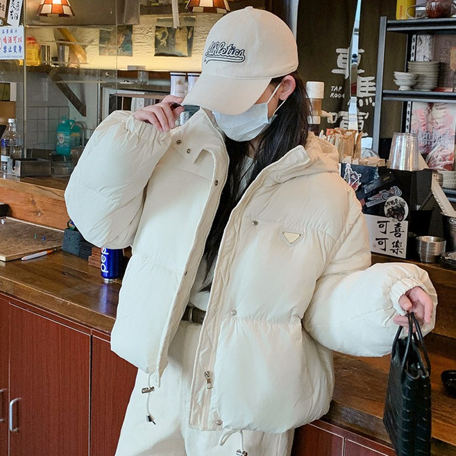 WASSUP 여성 후드다운 겨울 루즈핏 숏다운 여성 경량다운 탈부착 소매 야상 다운점퍼