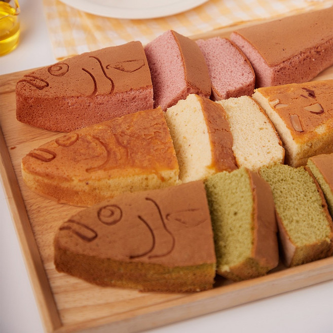 부산명물 이색간식 선물 고등어빵 3종 세트, 300g, 1세트